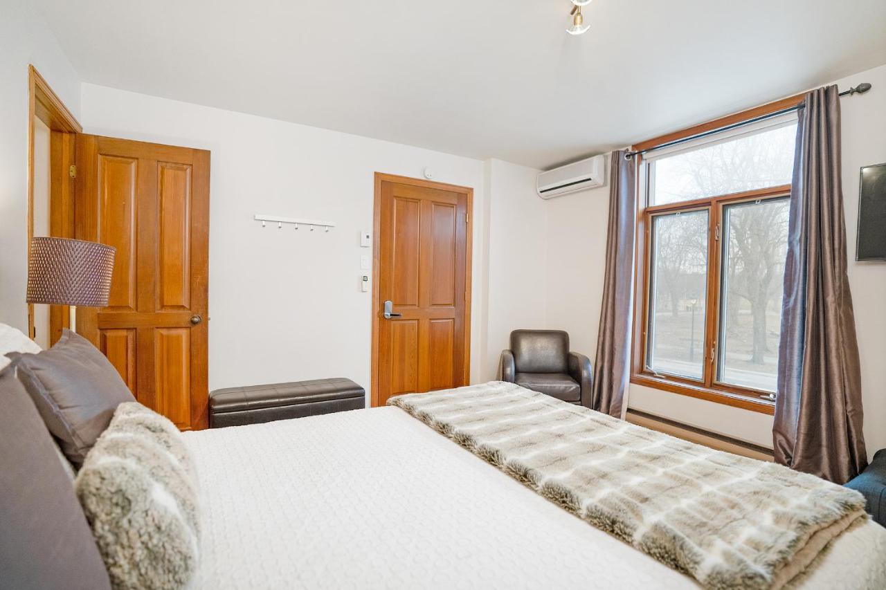 Accueil Chez Francois Bed and Breakfast Montréal Eksteriør billede